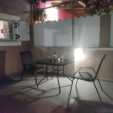 Apartament Natasa Argyrades